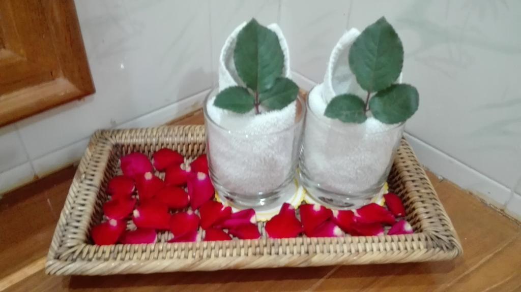 Hotel Dingar Mandalay Luaran gambar