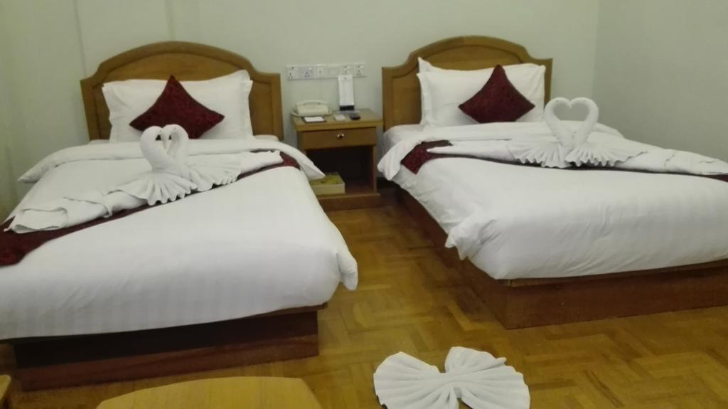 Hotel Dingar Mandalay Luaran gambar